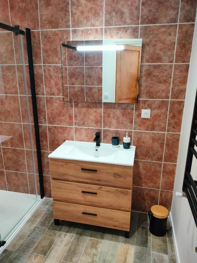 Castelnau-de-Médoc Logement Cosy Entre Vigne&Ocean מראה חיצוני תמונה